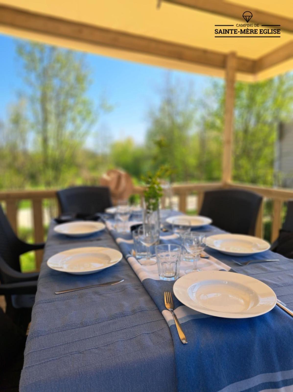 Camping Sainte Mere Eglise Zewnętrze zdjęcie